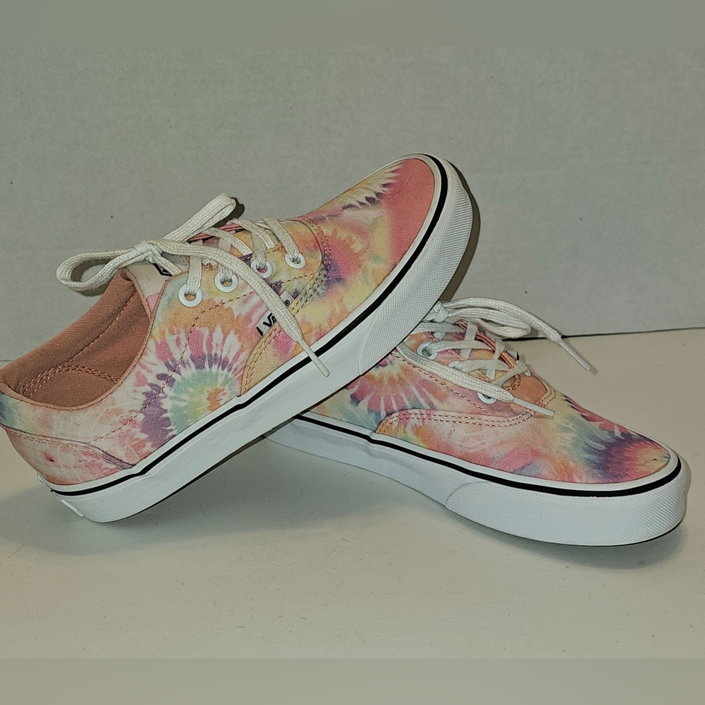 VANS "Off the Wall" Skate Shoes Women's 6 Tie Dye Salmon/White Low Top 721356